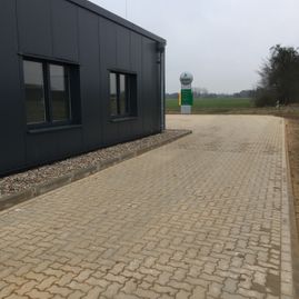 Dählmann Erdbau & Transport Zeven Pflaster Container