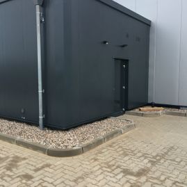 Dählmann Erdbau & Transport Zeven Pflaster Tür